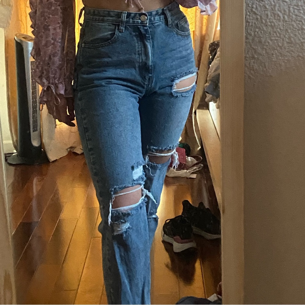 Nasty Gal Cropped Ripped Jeans - Picture 6 of 6
